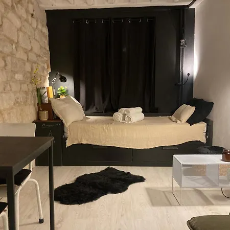 Près Du Marais *