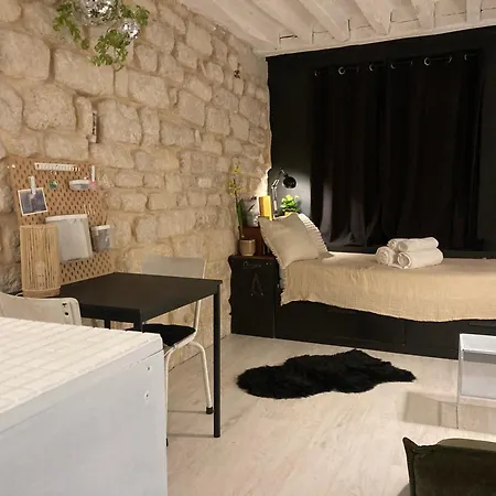 Près Du Marais Parigi